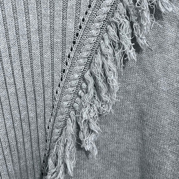 Gray Ribbed Sweater with Fringe Detail - Picture 5 of 5